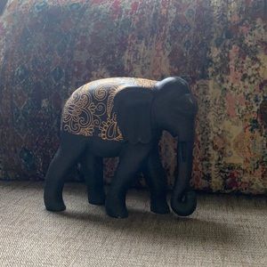 Elephant sculpture